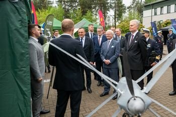 Prezidentui ir Švedijos Karaliui pristatytas valstybės, verslo ir visuomenės bendradarbiavimas stiprinant paramą Ukrainai