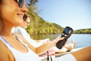 Nuo žvejybos iki žaidimų gamtoje – vasara be uodų įmanoma