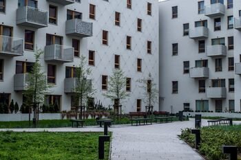 Kas ketvirtas gyventojas svarsto apie NT pirkimą: rinkos aktyvumą palaiko keli veiksniai