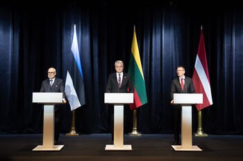Prezidentas su Latvijos ir Estijos vadovais aptarė Baltijos šalių oro erdvės saugumą