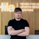 Kineziterapeutas apie paauglių laikyseną: kada verta sunerimti dėl stuburo pokyčių?