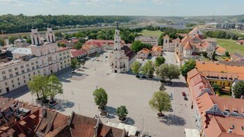 Užbaigta Rotušės aikštės rekonstrukcija: erdvė poilsiui ir renginiams