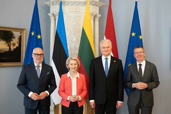 Prezidentas su Europos Komisijos Pirmininke ir Baltijos šalių vadovais aptarė regiono saugumo stiprinimą