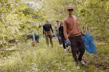 Vilniuje vyks tarptautinės iniciatyvos „River Cleanup“ talka – savanoriai gelbės Murlės upelį