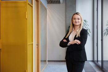 „Visi klasėje turi, tik aš ne“: kodėl vaikai reikalauja pinigų virtualiems drabužiams?