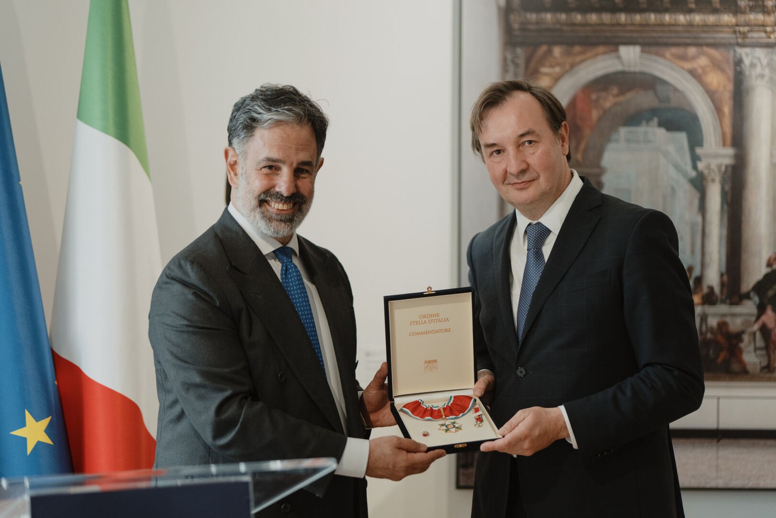 VU rektoriui prof. Rimvydui Petrauskui įteiktas Italijos Žvaigždės ordinas