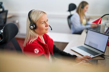 Tyrimas atskleidė: klientai vertina ne technologijas, o greitą problemos sprendimą