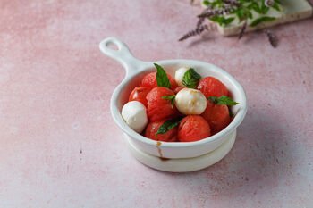 Norintys sutaupyti šį savaitgalį suks į „Iki“: centus kainuojantys bananai, pigios trešnės ir daugiau nei 3 tūkst. nuolaidų vasaros meniu