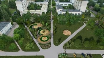 Gautas leidimas Ugnijos skvero ir Čikagos alėjos Pašilaičiuose transformacijai: jose – teminė žaidimų aikštelė, erdvės aktyviam ir ramiam laisvalaikiui