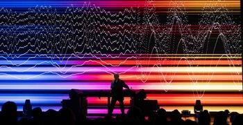 Elektroninės muzikos ir audiovizualinio meno garsenybė Alva Noto pasirodys Vilniuje su naujausiu savo projektu