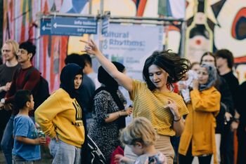 Pasaulinę pabėgėlių dieną minintį festivalį „Kultūrų ritmu“ Palangoje vainikuos Gabrielė Vilkickytė ir Silvana Imam