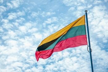 Šiauliai kviečia švęsti Valstybės dieną: nuo iškilmingos ceremonijos iki kariljono karalienei Mortai (Atnaujinta)