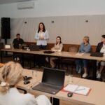 Sklandžiai užsieniečių integracijai: Kėdainiuose pristatytas skaitmeninis Sociokultūrinio įvado mokymų asistentas