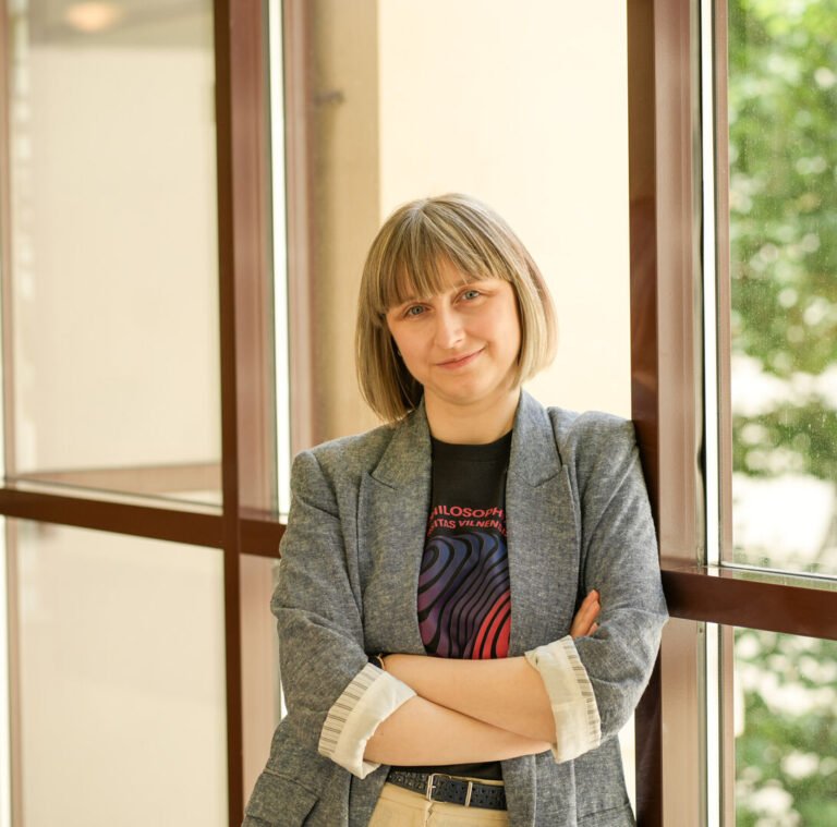 Monika Orechova. Renkantis studijas: gyventi dabar ar būti perspektyviems