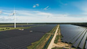 „European Energy“ atidarė pirmąjį saulės parką Latvijoje – investicijos siekia 80 mln. eurų