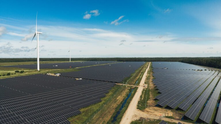 „European Energy“ atidarė pirmąjį saulės parką Latvijoje – investicijos siekia 80 mln. eurų