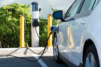 Susisiekimo ministerija: 20 mln. eurų parama elektromobiliams jau liepos mėnesį
