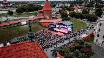 Valstybės diena Kaune: „Operetė Kauno pilyje“ ir iškilmingi apdovanojimai