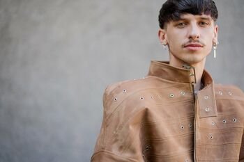 Vienas ryškiausių jaunosios kartos dizainerių Raimedas Latvys pristato naujausią kolekciją  „MAX DRAMA“