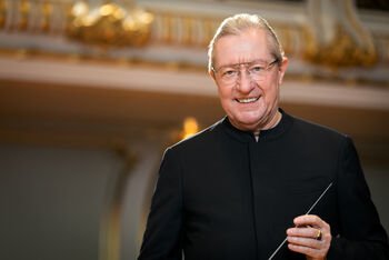 Ypatingas koncertas Vilniuje: vienoje scenoje pasirodys įžymusis Hamburgo orkestro vadovas Sylvain Cambreling ir „naujoji smuiko karalienė“ Eldbjørg Hemsing