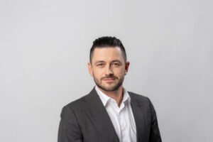 Vyriausybė patvirtino dienpinigių mažinimo tvarkos pakeitimus – kas keisis nuo spalio 1 d.?