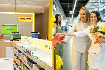 Kauno „Akropolyje“ duris atvėrė „Camelia“ vaistinė: renginys subūrė ir sveikatingumu besidominčias žinomas moteris