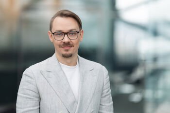 Akcijų rinka labai brangi. Na ir kas?