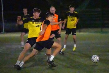Naktinis futbolo turnyras – puikus planas Žolinei