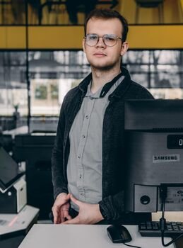 Studentais pasitikima dar prieš jiems gaunant diplomą: ko galima pasimokyti iš MIT?