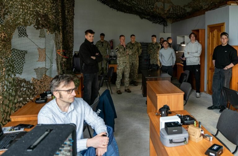 Bepiločiai orlaiviai laimi ne tik kare, bet ir kasdienėje žmonių veikloje