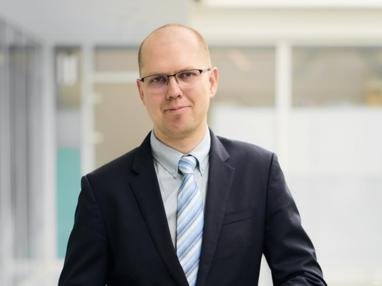 DI kuria darbo vietas naujų įgūdžių turintiems IT specialistams