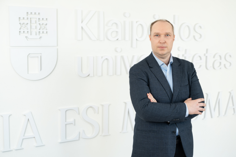 Naujos kartos humanoidinis robotas: Klaipėdos universiteto Ateities paramos fondas telkia verslą, prisideda ir „Civinity“ įkūrėjas
