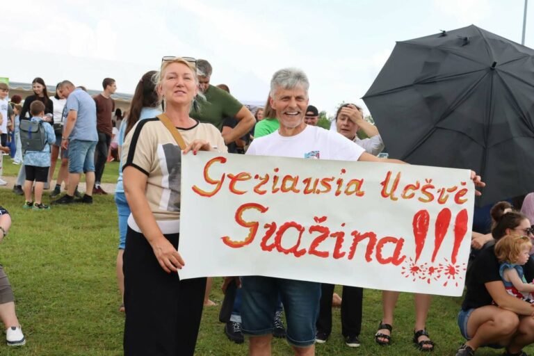 Kupiškis kviečia romantiškam pasimatymui: miesto šventėje poras suburs vestuvinių sukakčių alėja
