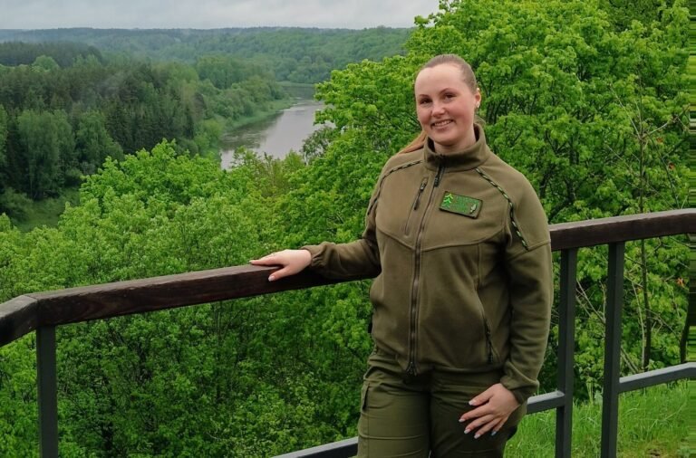Diplomuota miškininkė Kristina: miškas kaskart iš naujo leidžia pajusti ryšį su gamta