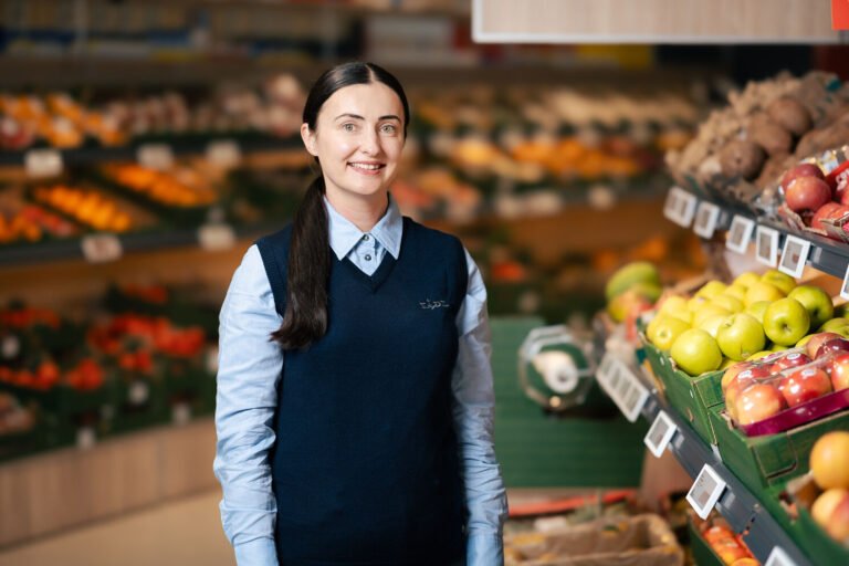 Naujai atidaromos „Lidl“ parduotuvės Rokeliuose vadovė Viktorija: dirbdami po vieną tik pavargstame, o kartu pasiekiame rezultatų