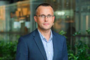 Mindaugas Šestilo. Šiandien organizacijos auga tiek, kiek auga darbuotojai: kodėl vien mokymų neužtenka?