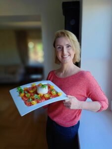 Dietistė apžvelgė, su kuo derinami sūriai nustebins šeimą, draugus: taip skanu, kad įprasto dydžio pakuotės nepakaks
