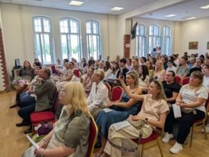 Mėnuo lietuviškai: KU vasaros akademiją užbaigė dalyviai iš 30 pasaulio šalių