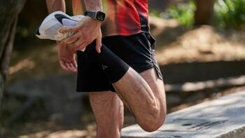 Ruošiatės maratonui? Kineziterapeutė įvardijo klaidas, kurios gali sustabdyti dar iki starto