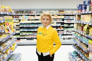 Nuo pilnesnio šaldytuvo iki pirmojo skrydžio lėktuvu: „Iki“ ir SOS vaikų kaimai Lietuva partnerystė jau duoda rezultatų