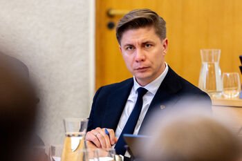 Premjeras: verslą liečiantys sprendimai bus priimami ne už uždarų durų, o kartu su verslu