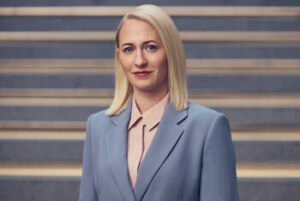 Eglė Dovbyšienė. Vėtros, sausros, gaisrai. Klimato kaita keis ne tik orus, bet ir mūsų finansinius sprendimus