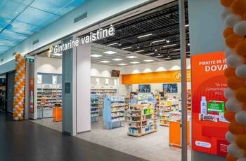 Kaune atidaryta nauja „Gintarinė vaistinė“: įsikūrė viename didžiausių miesto prekybos centrų