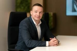 Siuntose – ir gyvi tarakonai, ir musių lervos. Ekspertas primena, ko dar negalima siųsti paštomatais