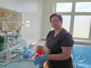 Slaugytoja Nina Sergejeva apie profesiją, kurioje svarbiausia – būti šalia: „Niekada pacientui nesakau, kad viskas bus gerai“