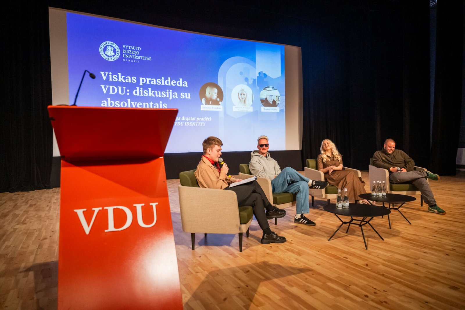 Gausiam būriui VDU pirmakursių – turiningi įvadinės savaitės renginiai