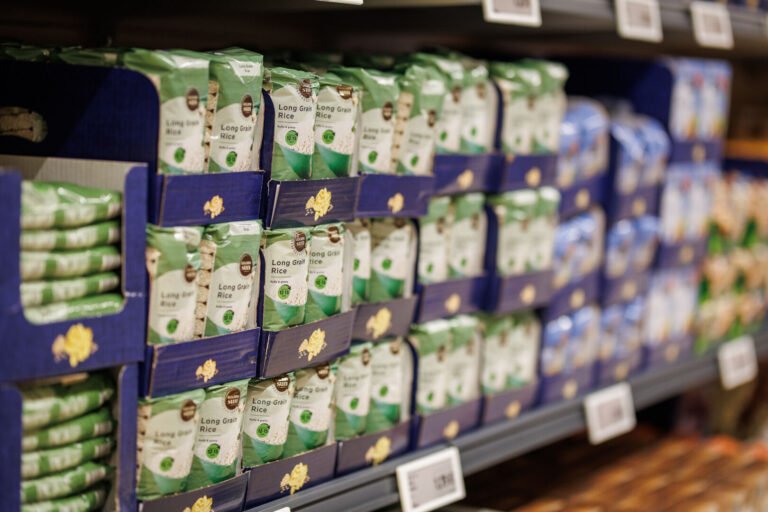 Dar daugiau produktų pigiau: „Lidl“ mažina įprastas dribsnių, kruopų ir ankštinių kainas