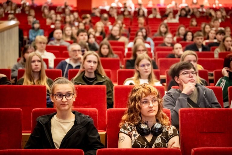 VDU absolventai, Lietuvos vienaragių vadovai – apie laisvę universitete rinktis, kuo nori būti