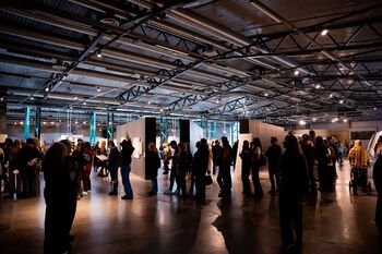 „ArtVilnius’26“ skelbia programą – Varšuvos „Zachęta“, provokatoriai iš Vienos „Gelatin“, Rothko muziejus iš Latvijos ir 70 Lietuvos bei užsienio galerijų