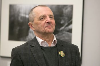 Kultūros ministro sveikinimas fotomenininkui Stanislovui Žvirgždui 85-mečio proga